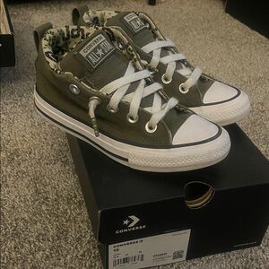 Converse Khaki Green Low-Top Sneakers Size 13 youth boy or girl